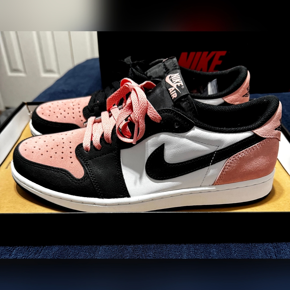 Nike Air Jordan 1 Retro Low OG Sneakers - Picture 4 of 6